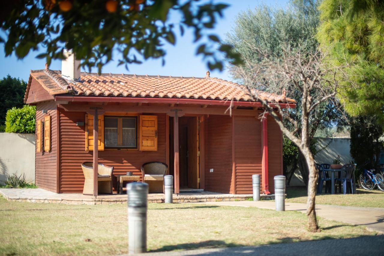 Aliki Guest House Айгио Екстериор снимка