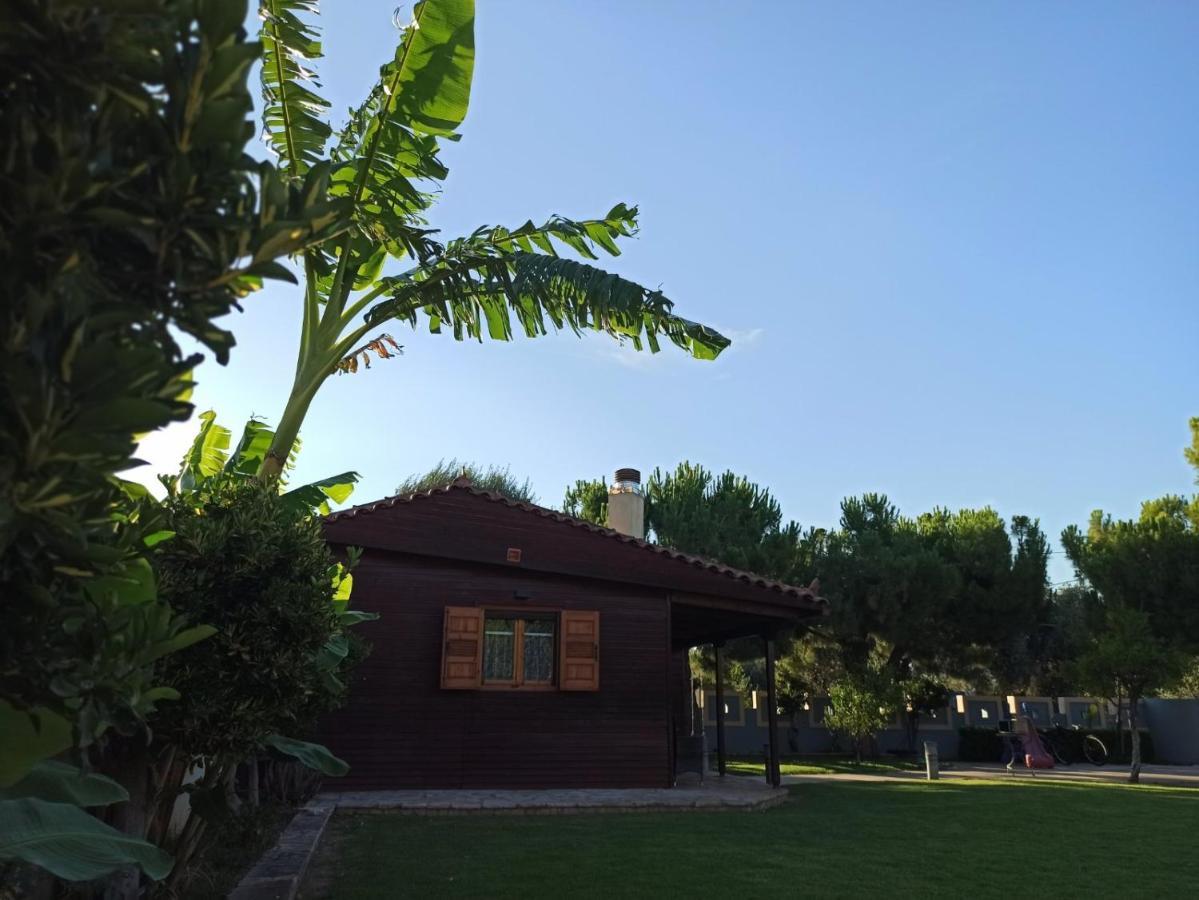 Aliki Guest House Айгио Екстериор снимка