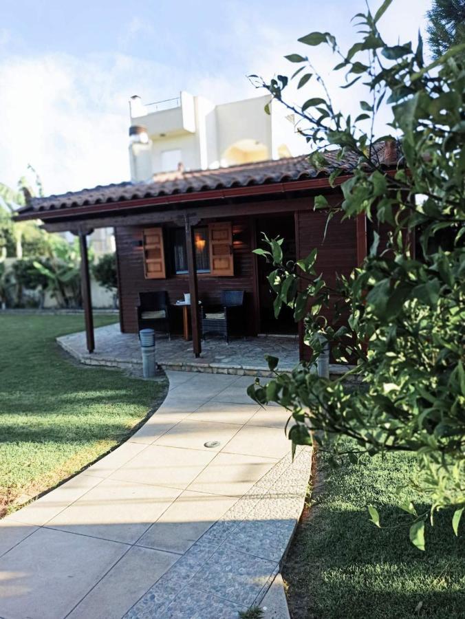Aliki Guest House Айгио Екстериор снимка