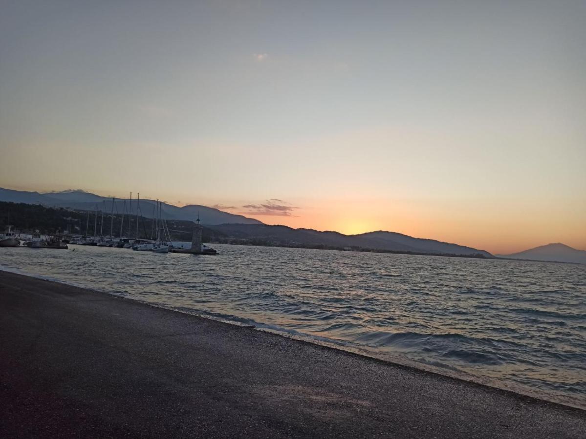 Aliki Guest House Айгио Екстериор снимка