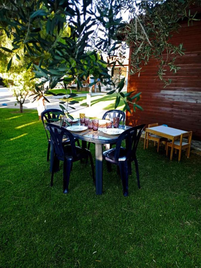 Aliki Guest House Айгио Екстериор снимка